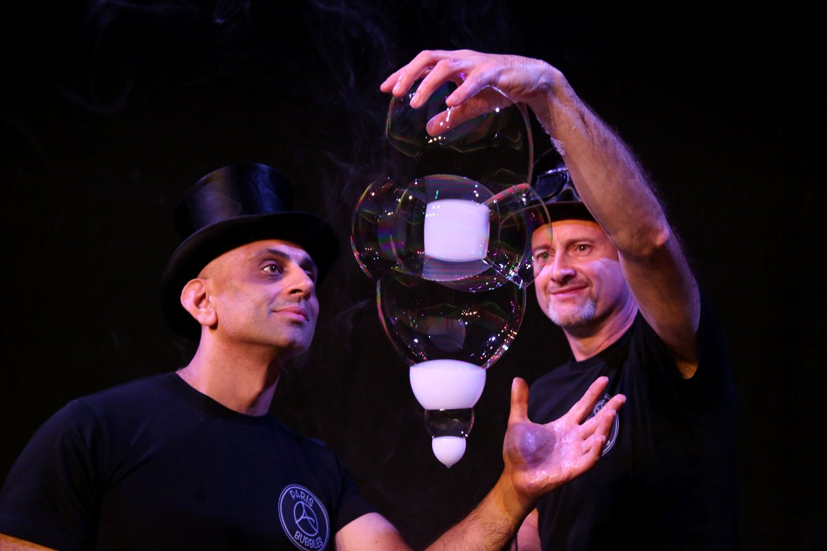 ParisBubblesFr's tweet photo. We're looking for schools to visit before Easter with either our stage show, workshops or giant bubble displays. We've worked at several SEND schools already and would love to work at more. Please get in touch if interested. #Bubbles #SEND #bubblescience https://t.co/r9eH3L17g6