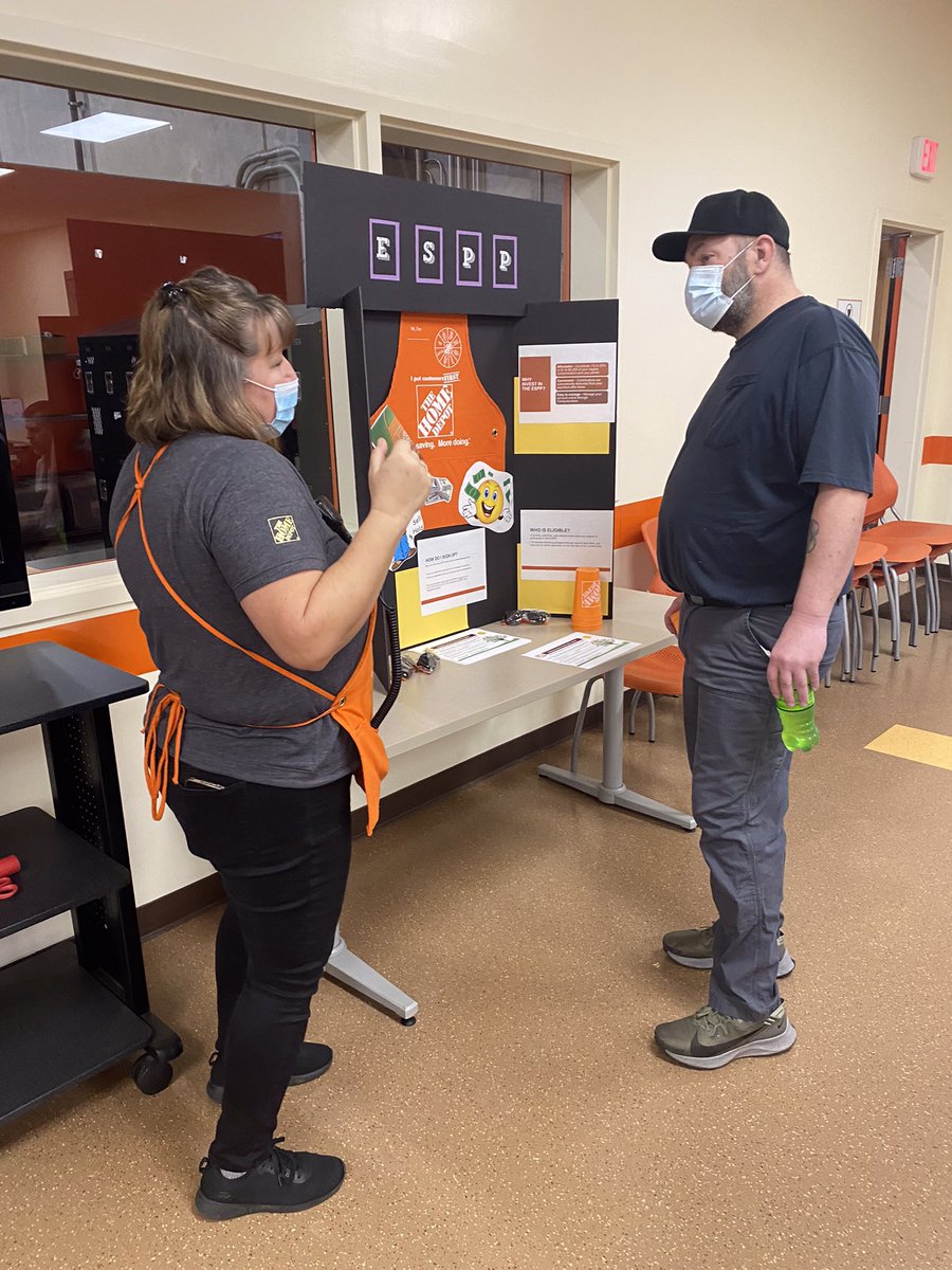rdc5639's tweet photo. Total Values day here @rdc5639 showcasing our benefits and all that The Home Depot has to offer. https://t.co/Hltfk7w7lx