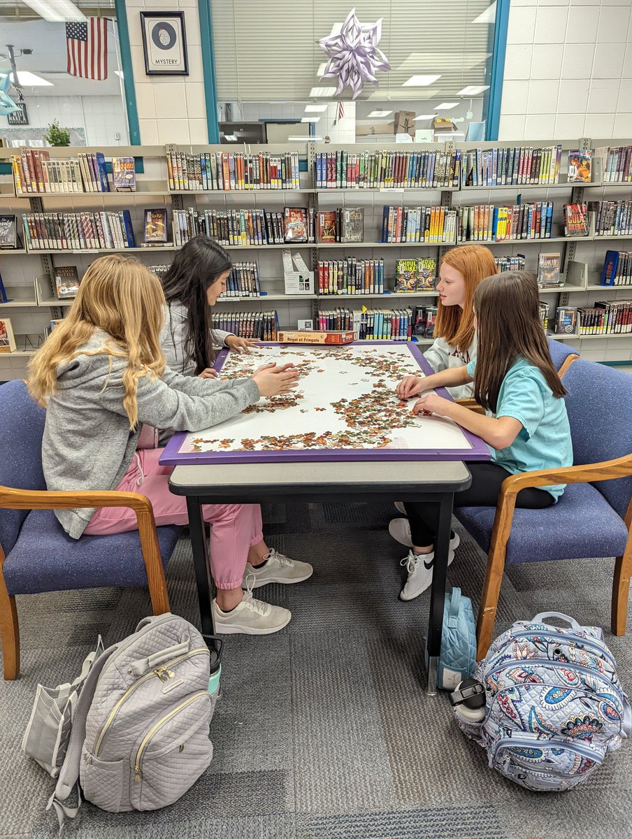 LSMSlibrary's tweet image. Puzzles, reading, and photo booth fun with 7th grade today! @LaSalleMS