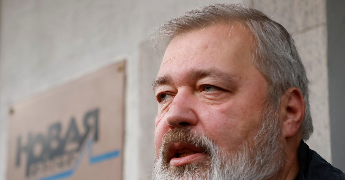 Russia's Novaya Gazeta cuts Ukraine war reporting under censorship reut.rs/3hGGF56