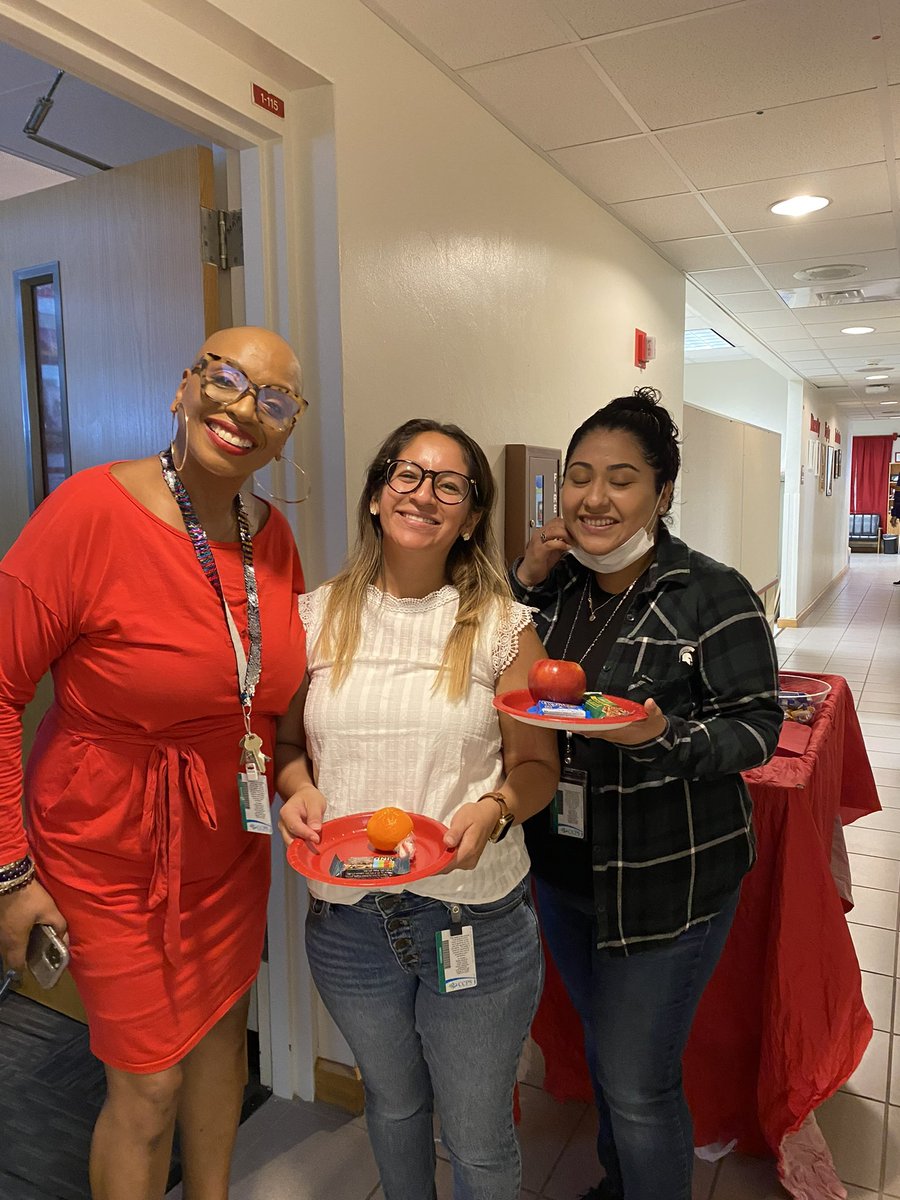 LeadershipIMS's tweet photo. IMS Teacher Appreciation. Thank you to our GREAT teachers. https://t.co/PA98m8zI0f