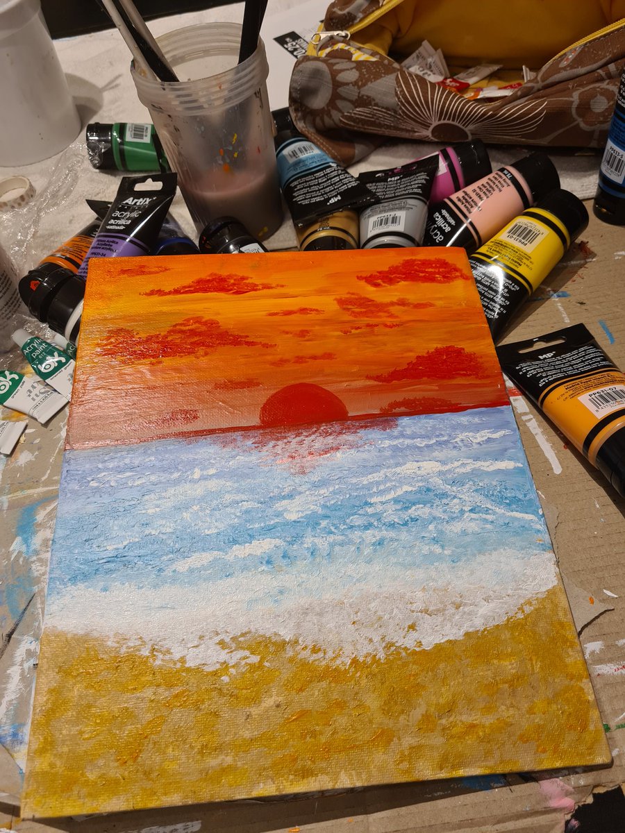 GMarsMars's tweet photo. Creative afternoons 🤍🤍 https://t.co/SxAWHGuwx6