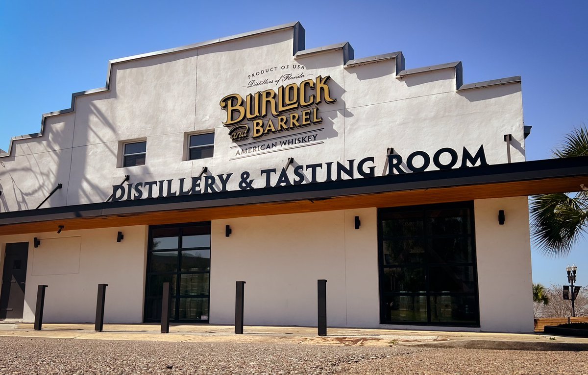 BurlockBarrel's tweet photo. It’s Friday and the Tasting room is open!!! Stop by and try one of our specialty whiskey cocktails!! 2pm-7pm

 #FridayFeeling @iknowjax @DTJax https://t.co/unN26w7bDg