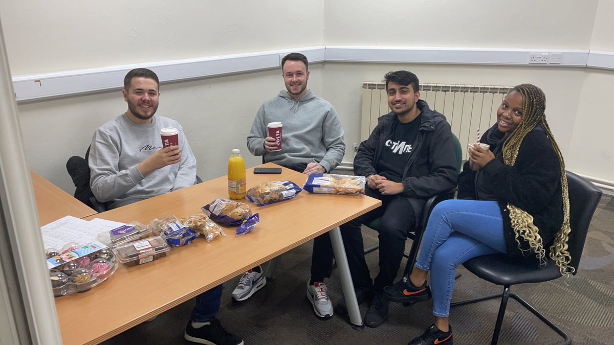 Thomas Jakes tweet media