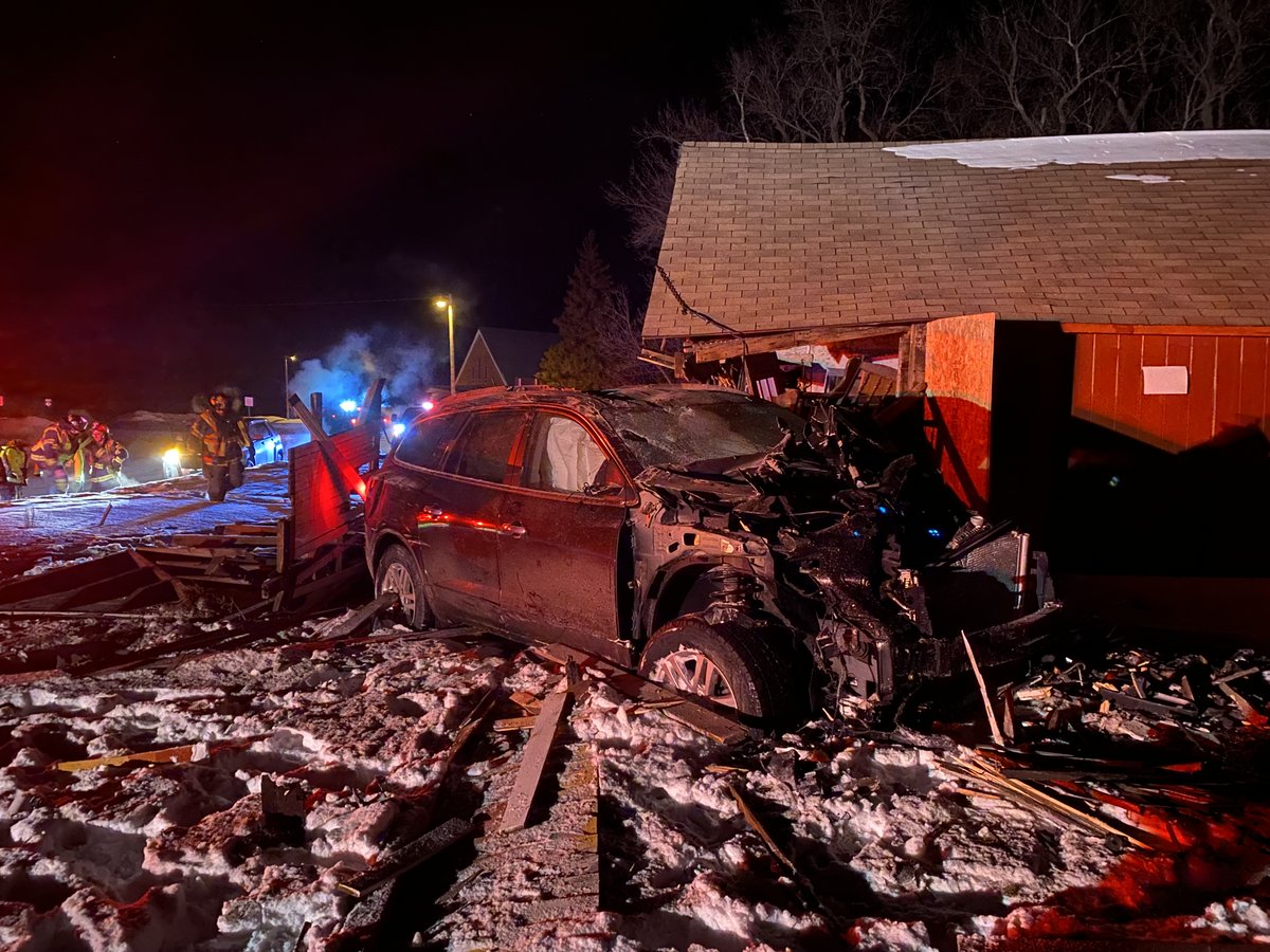 WNEMTV5news's tweet photo. A Midland woman was arrested for drunk driving after police say she crashed into a house. Read more: https://t.co/LWlUwBXhLW https://t.co/MHLNcvx9p5