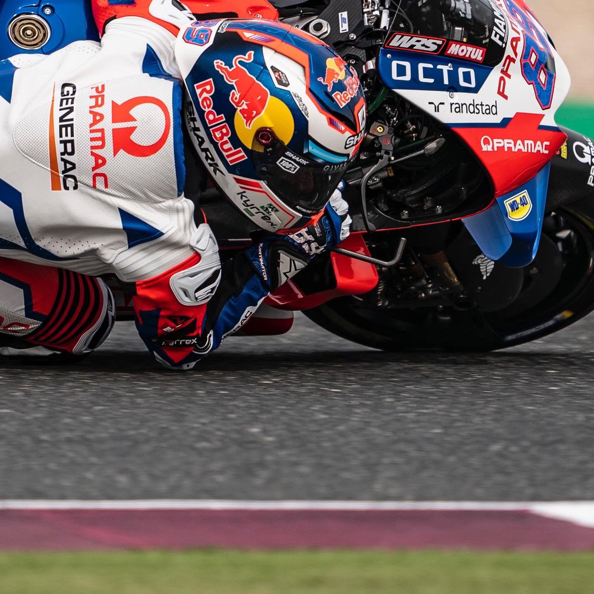 88jorgemartin's tweet photo. 💡Day 1 - P4🇶🇦 Finally back ! https://t.co/5NFDSw25t3