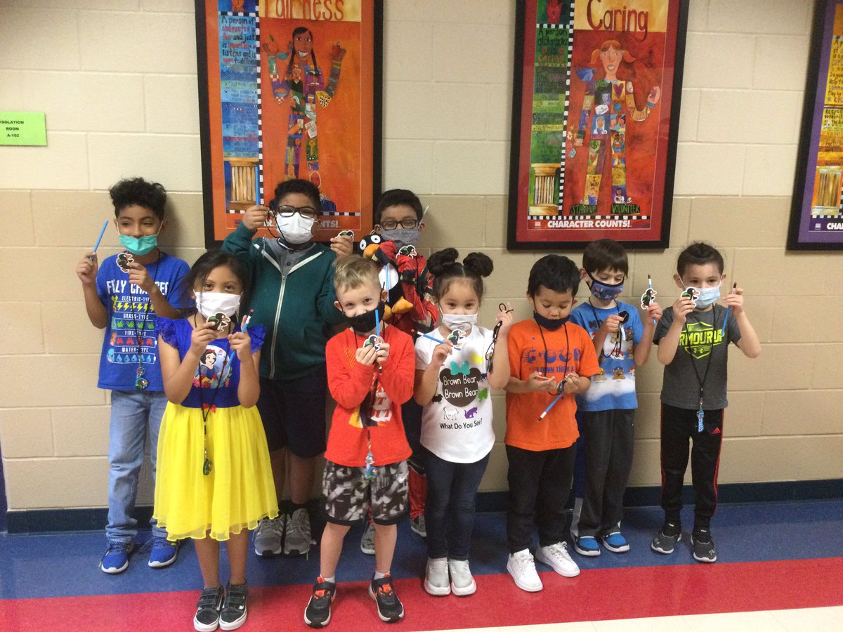 NISDMurnin's tweet photo. Congratulations!  These students have completed their ST math journey with JiJi!  🐧  @MrsMorris_Math @mrhuerta_math https://t.co/h7ZMYkDuGk