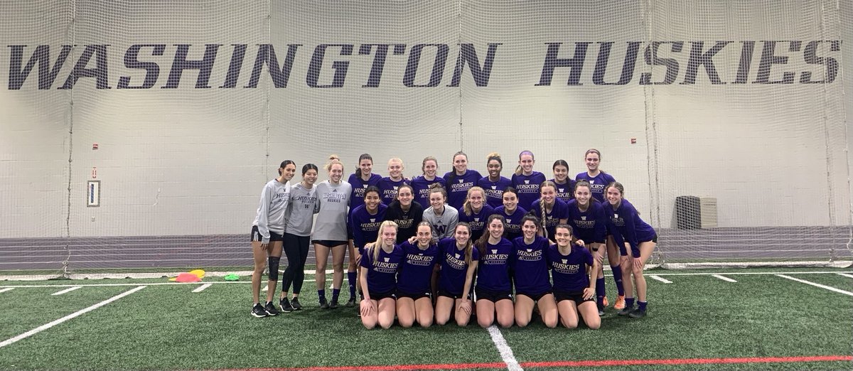 UW_WSoccer's tweet photo. 💜 Team ⬇️ https://t.co/OUv6RPeQQ7