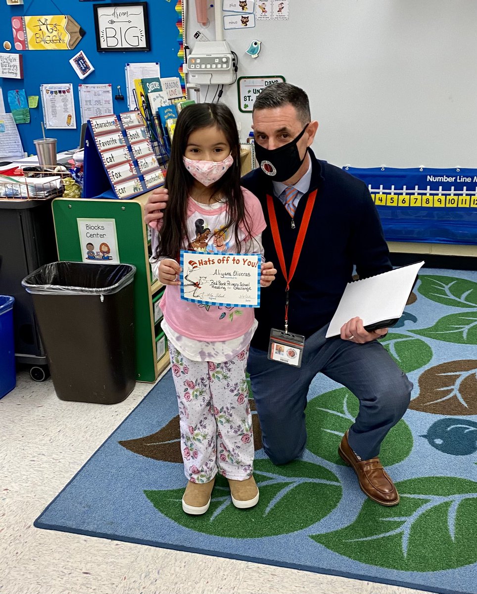 pmcollins04's tweet photo. We had a surprise visitor show up just in time for our Reading Challenge Awards… #justkeepreading #beabookdragon #stormypride #bekind #KindnessMatters #ReadAcrossAmerica @MsBlackRBPS @rbpsEAGLES @DreamBigRB @RedBankSup https://t.co/EcrcakwMRY