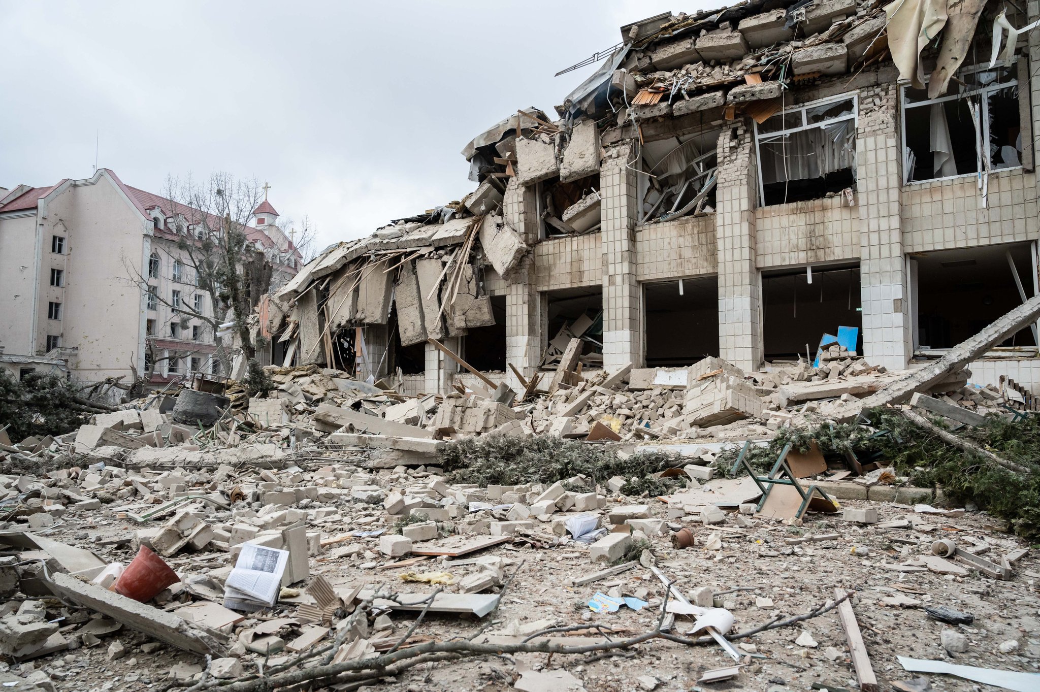 UkraineWorld On Twitter School In Zhytomyr Shelled By Russians Today 