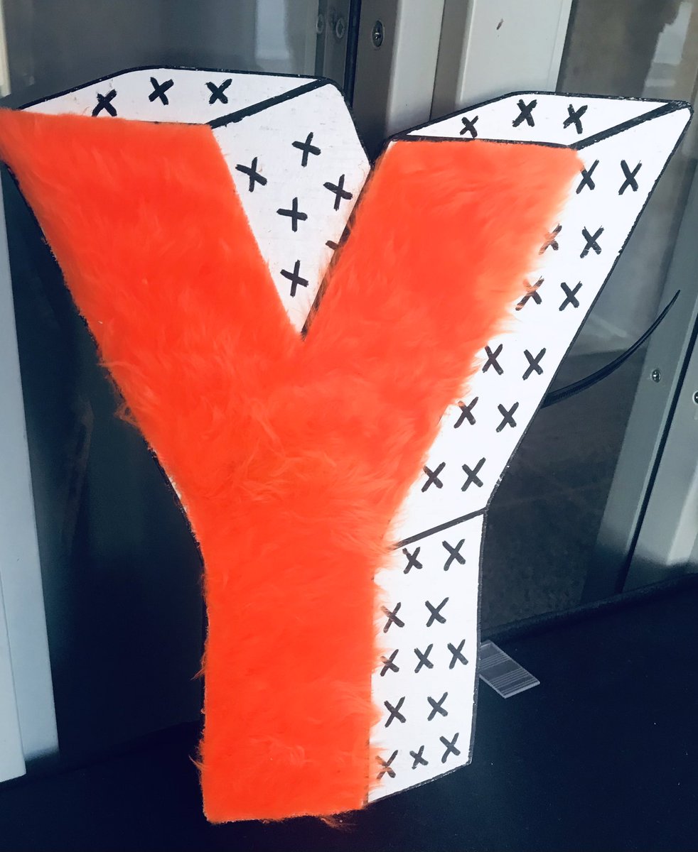AprilBornInSept's tweet photo. Huuuuge thanks to @TYAIreland for the generous bursary to attend the Belfast Children’s Festival 2022! Brilliant day 1, packed with impressive industry presentations and finishing with the beautiful Birdboy by @unitedfalI 🐦@Young_at_Art #BCF22 https://t.co/YhYVNclUT7