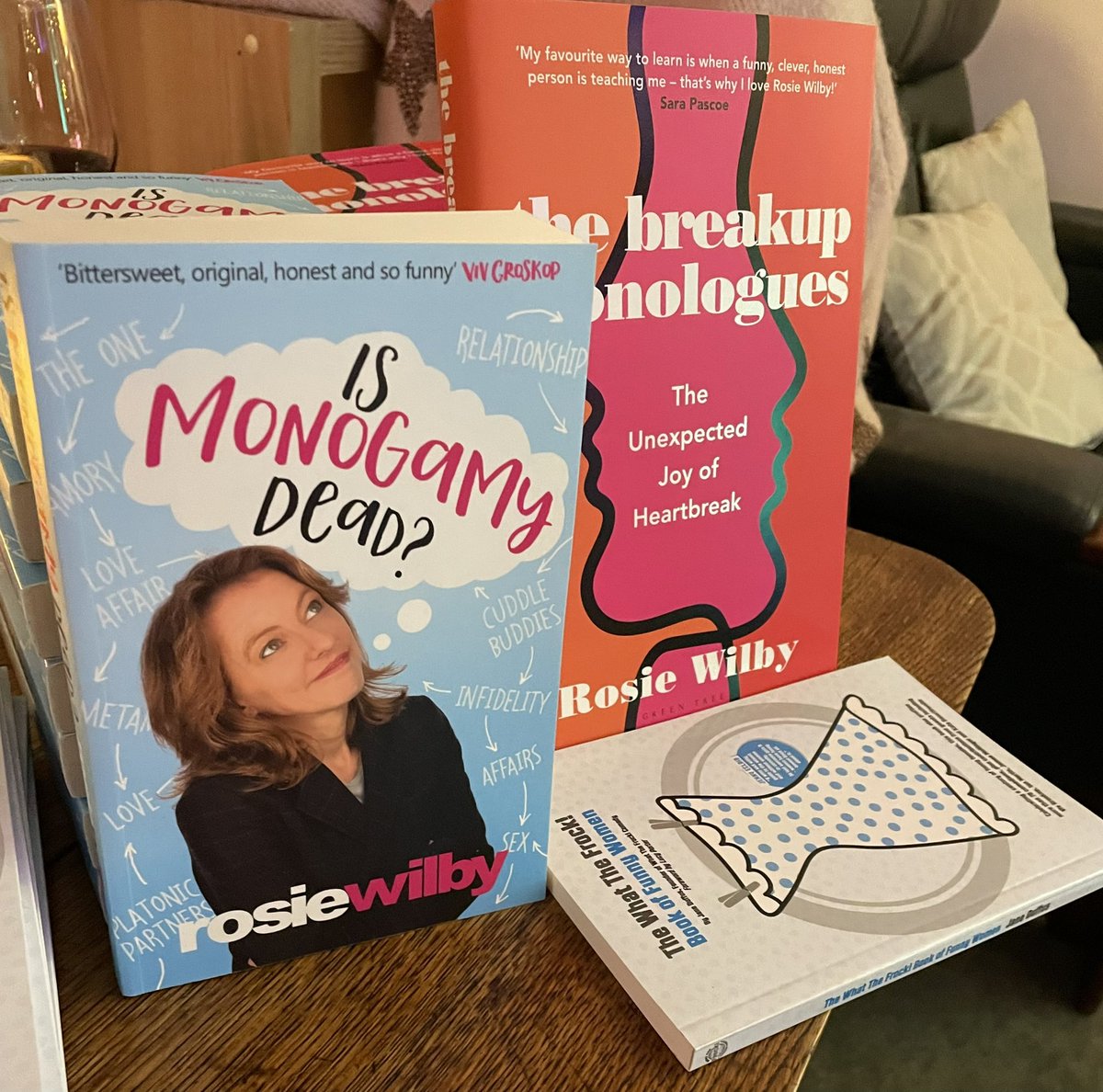 Books 📚 in place at Eats ‘n Beats in Ramsgate ready for gig as part of <a href="/powthanet/">POWThanet</a> 
As it’s nearly International Women’s Day, my copy of <a href="/WTFrock_Comedy/">👗 What The Frock!</a> anthology has made an appearance too 💪 #WomensHistoryMonth #WomensDay2022 #InternationalWomensDay