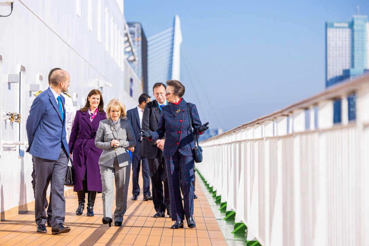 The Royal Family tweet media