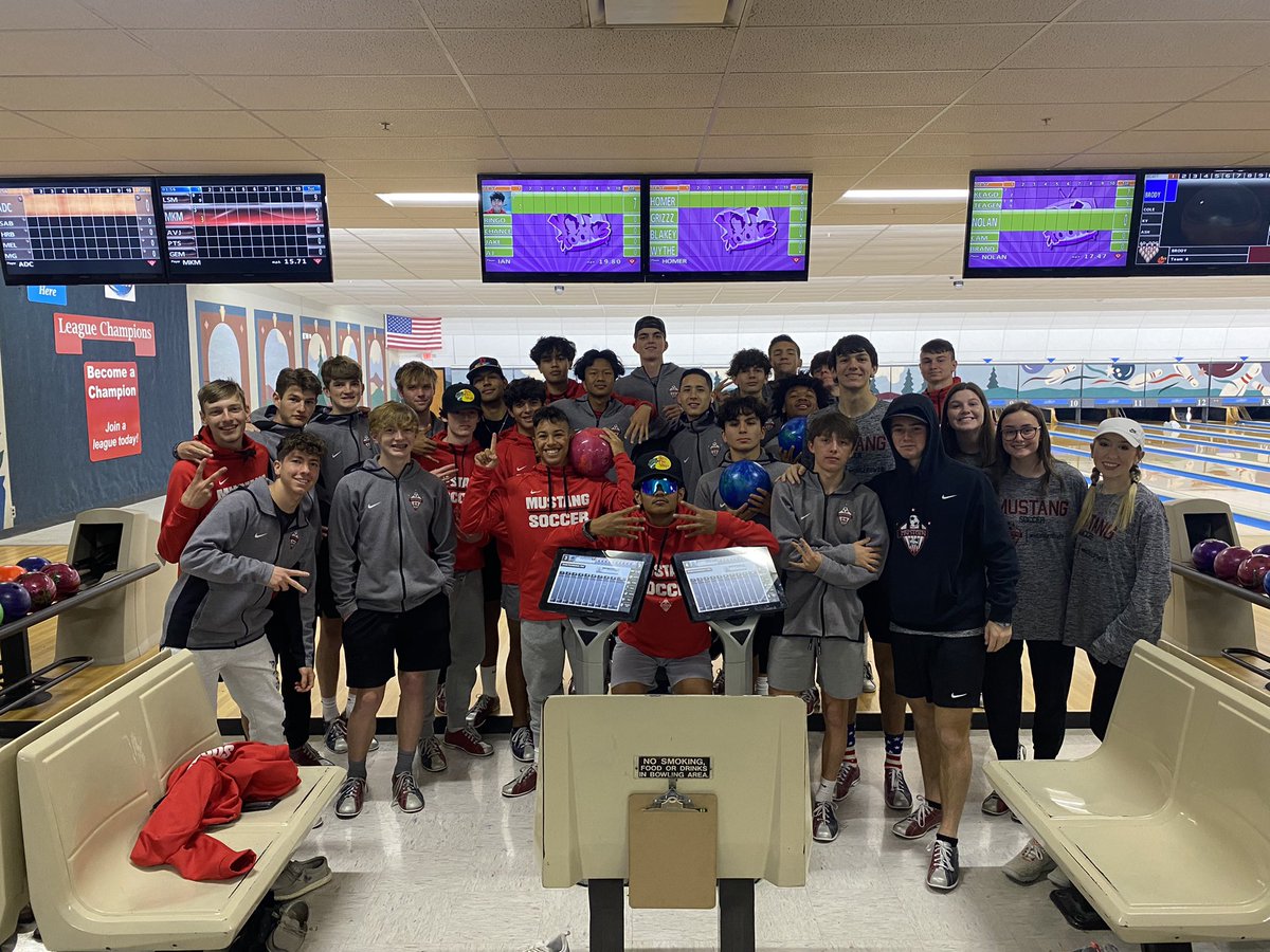 Mustang_Soccer1's tweet photo. Bowling and bonding. #HorsePower https://t.co/bFwtosmzqU