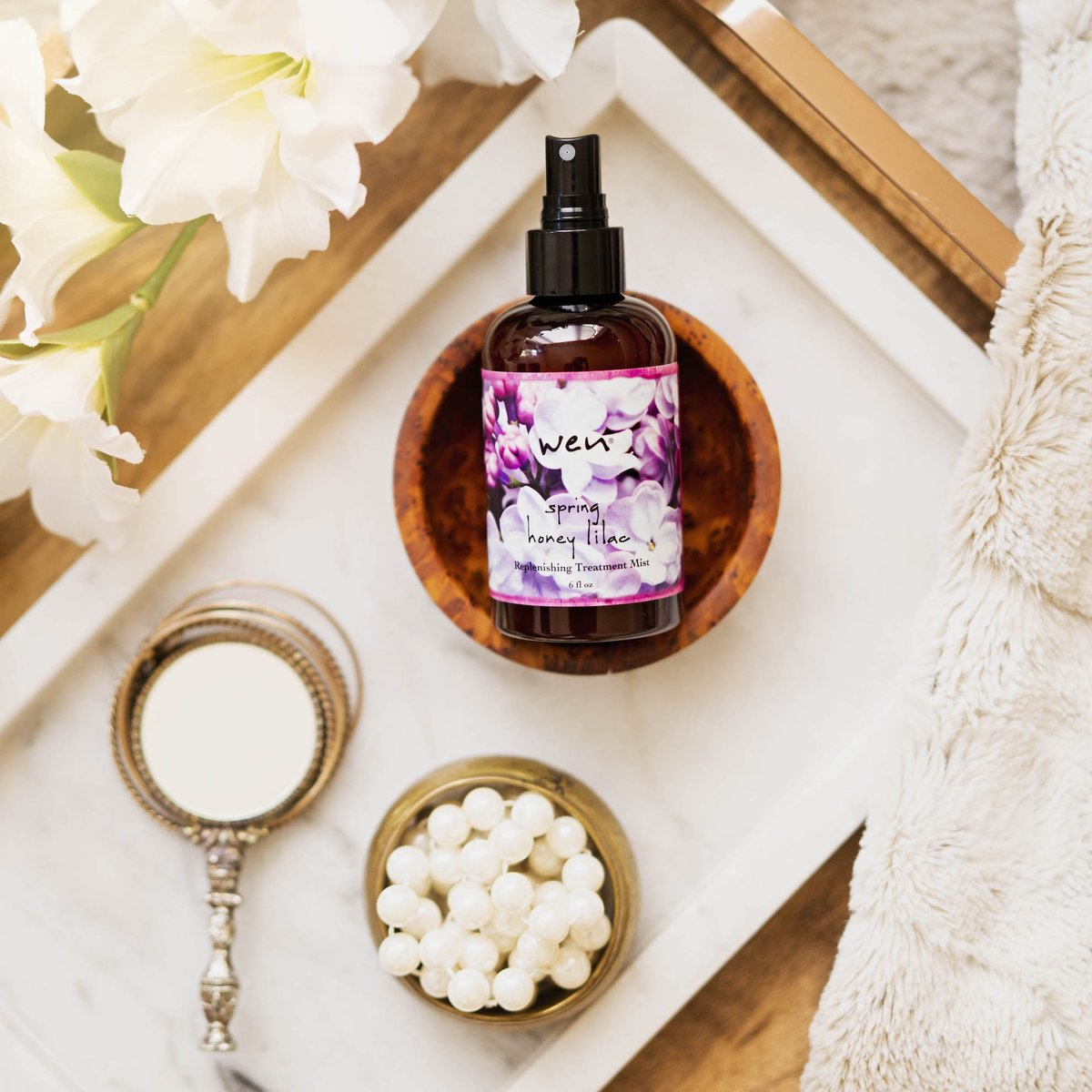 wenbychazdean's tweet photo. “The first blooms of spring always make my heart sing.”
Make your heart sing this spring with our Spring and Summer Seasonals that have now landed on our website!
#WENhair #spring #springhaircare #springscents #seasonalbeauty #WENhair #cleansingconditioner #styling #haircare https://t.co/wIi7KFhmvZ