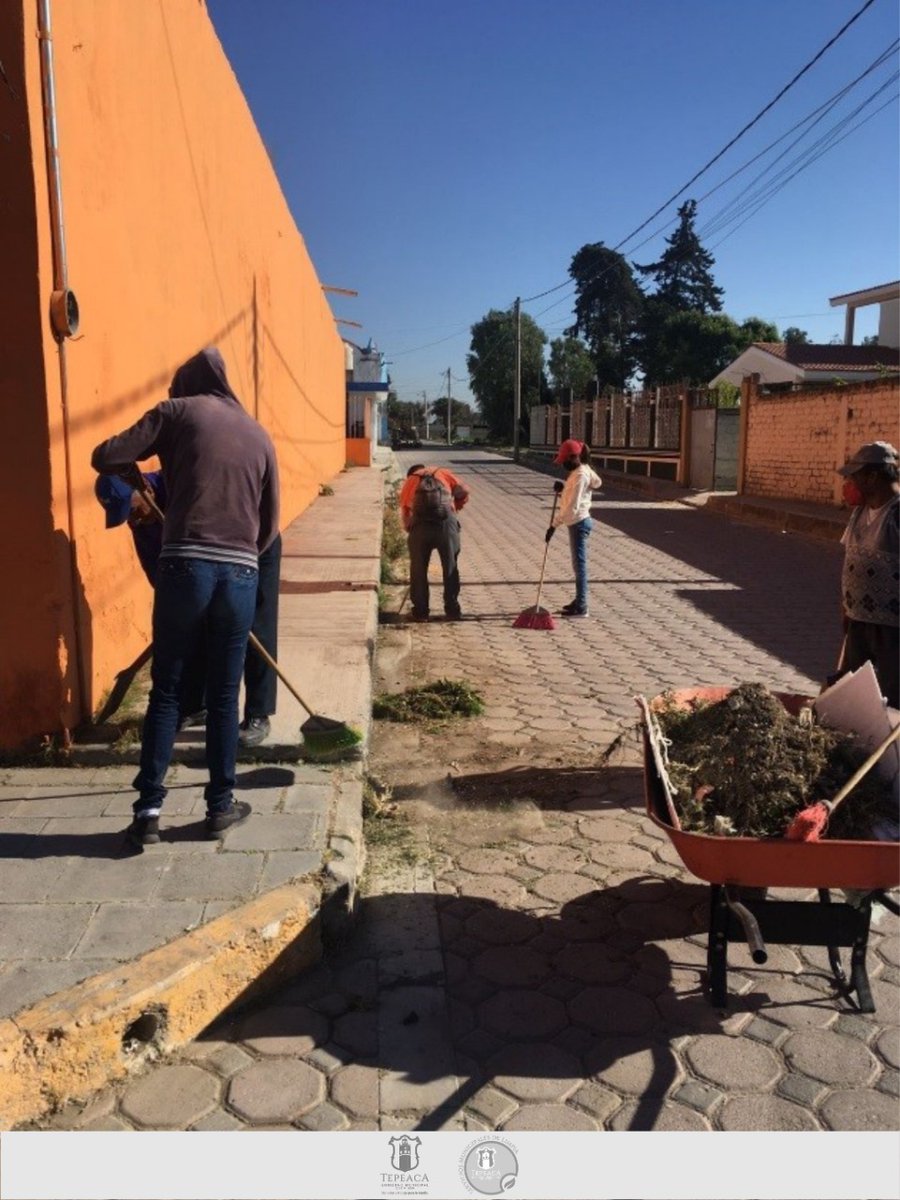 SMyPCTepeaca's tweet photo. #Informamos l Buscando favorecer temas de salud para los ciudadanos, se realizó jornada de poda, barrido y limpieza en Santa María Oxtotipan; contribuyendo también a preservar en buenas condiciones las áreas del municipio y comunidades. https://t.co/jbH97RgcO6