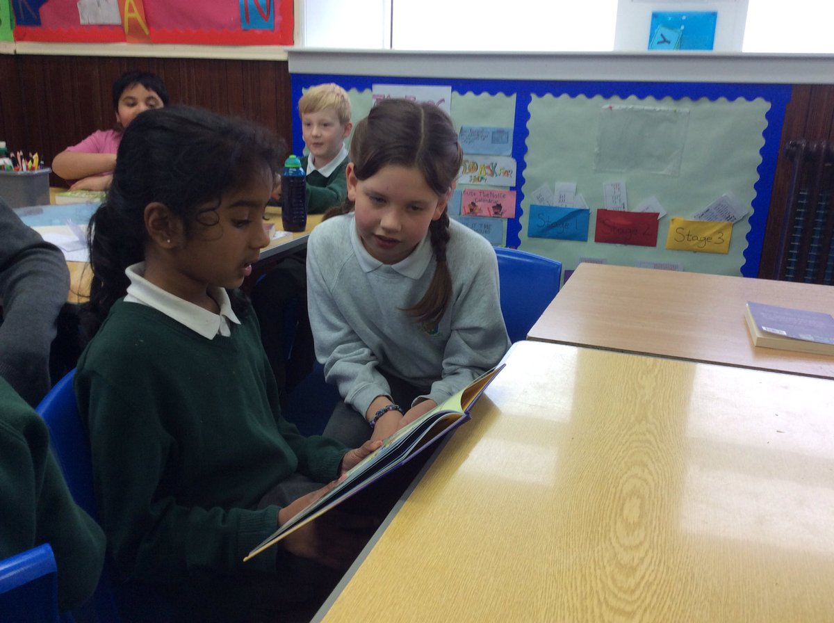 Thank you to R12 for coming to share your favourite books with us yesterday! It was a fantastic way to celebrate World Book Day <a href="/MissCMcGregor/">Mrs Gray 🌸</a> <a href="/ClaireL_Aitken/">Claire Aitken</a> <a href="/SchoolBroomhill/">BroomhillSchool</a>