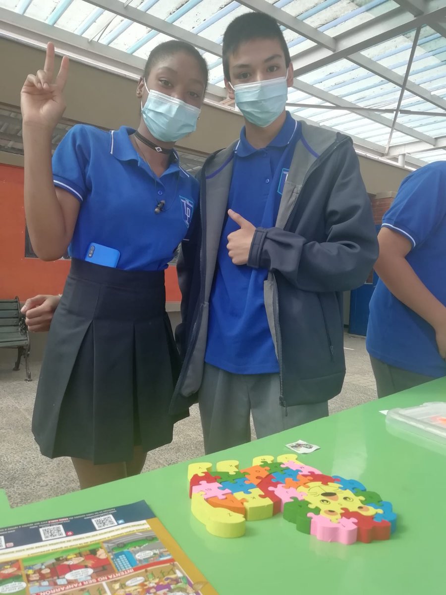 CorpColinaEducacion tweet media