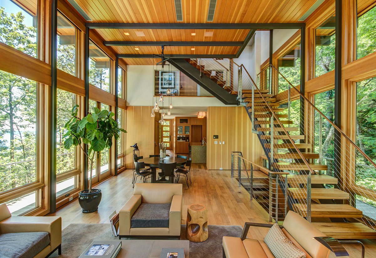 OneKindesign's tweet photo. Modern treetop home boasts mesmerizing views over Lake Michigan
https://t.co/U0X0UBNI6j https://t.co/9Tg40vBkUJ