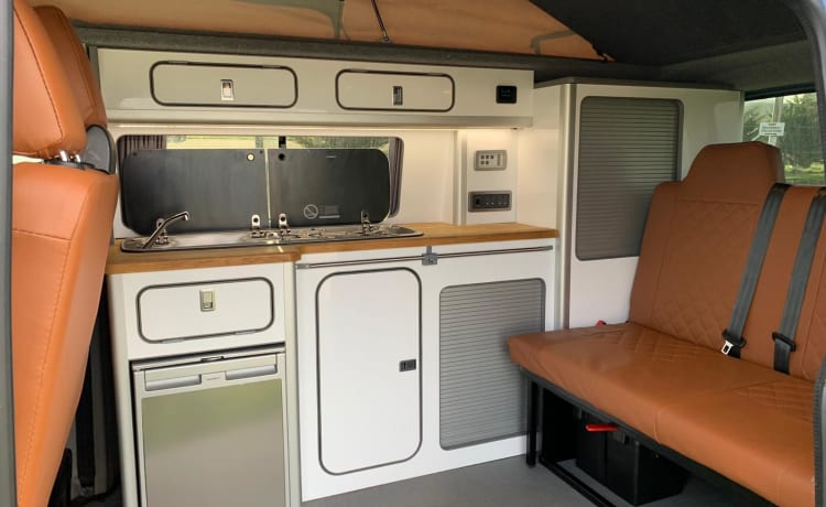 Would you enjoy a bonnie wee adventure in this tartan beauty? 

Available to book now ➡️ bit.ly/3hAdKQp

#visitscotland