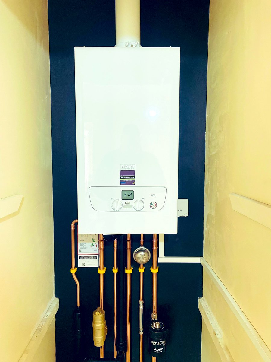 @AndrewGoldson Goldiefather tweet media