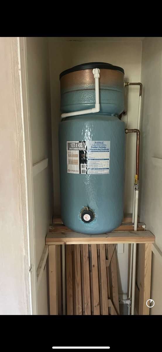 @AndrewGoldson Goldiefather tweet media