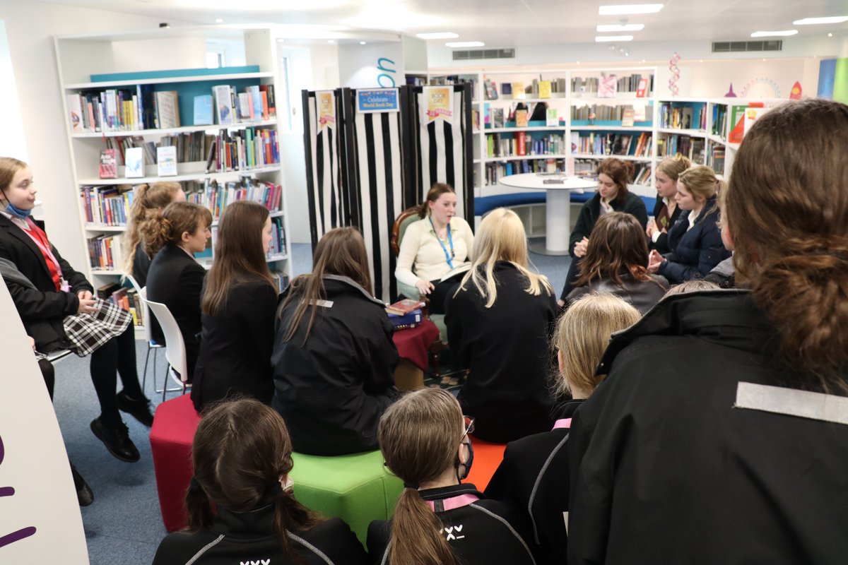 PipersCornerSch's tweet image. The last of the ‘Read Aloud’ session in the #PipersLibrary today included a reading from a #PipersSixthForm student and a flavour of Scotland with &apos;The Gruffalo&apos;s Wean&apos;; the perfect end to our World Book Week. #PipersCommunity #PipersInspire