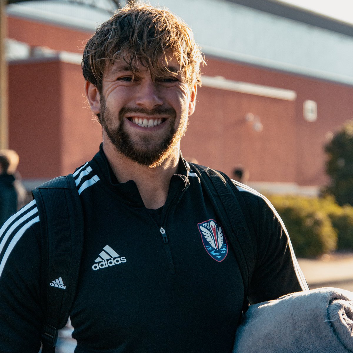 Tormenta_FC's tweet photo. All smiles as we head towards the sunshine state! ☀️ https://t.co/jJw7wdc0Sm