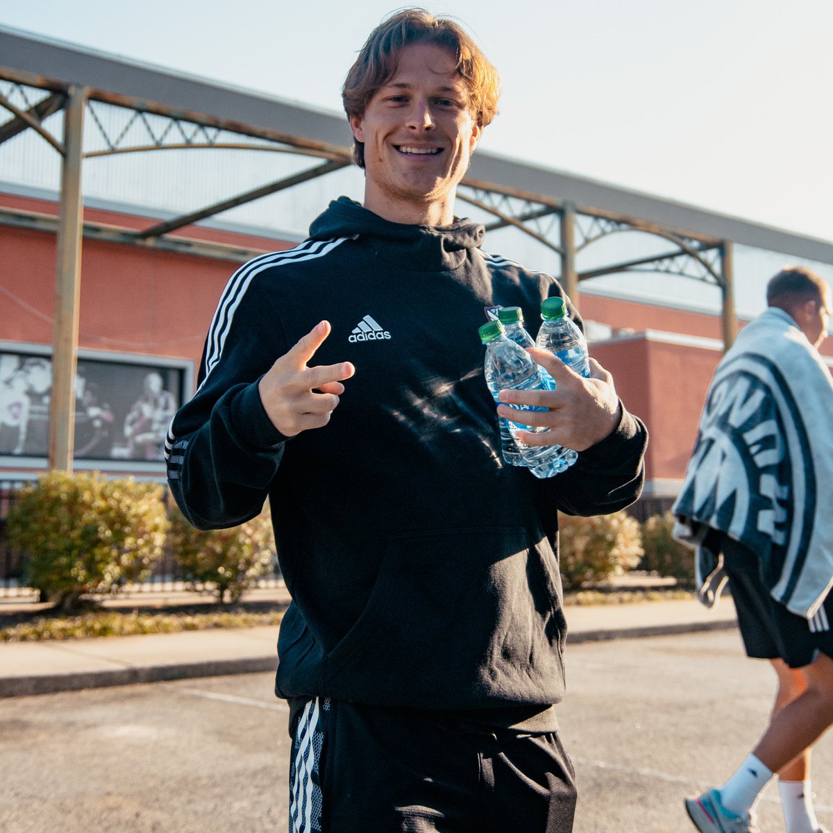Tormenta_FC's tweet photo. All smiles as we head towards the sunshine state! ☀️ https://t.co/jJw7wdc0Sm