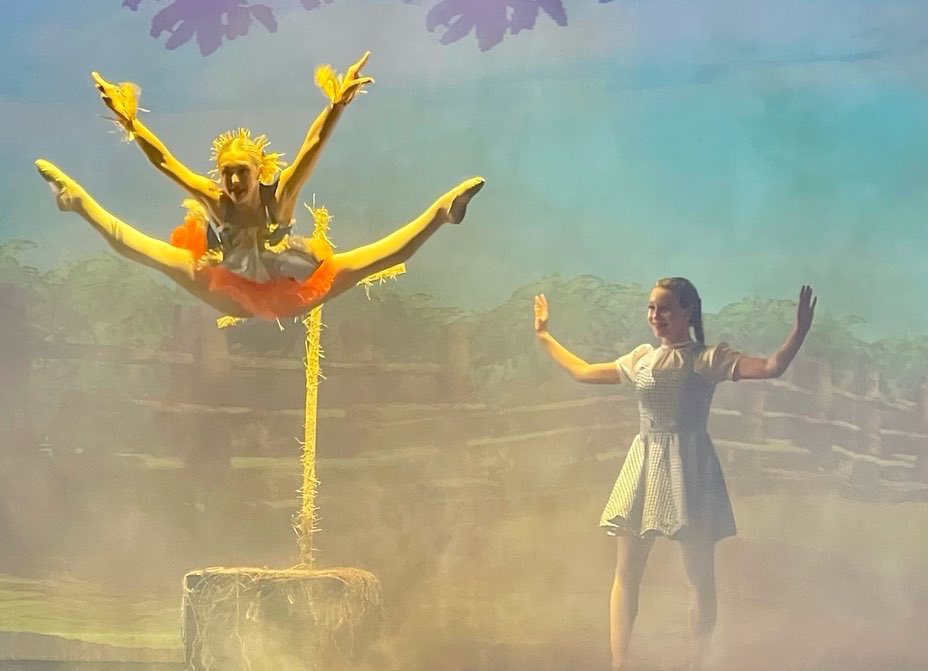 PineCrestArts's tweet photo. #PCLowerSchool and #PCMiddleSchool #PCDance Ss performed the Wizard of Oz ballet yesterday for their peers and families. https://t.co/IYBbwEHMPv
