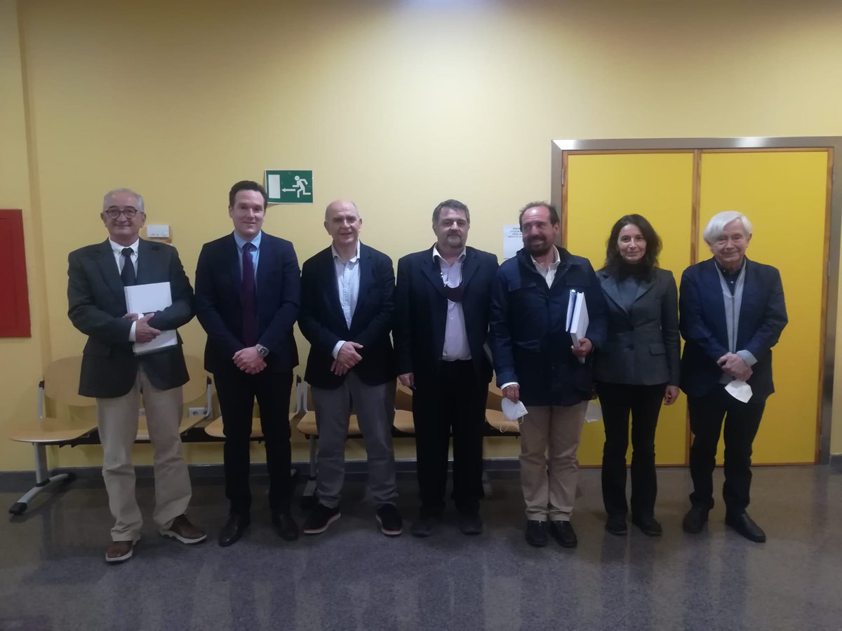 IB_UMH's tweet photo. 👨‍🎓👨‍🔬 ENHORABUENA❗a D. Guillem Lino Esteve por la magnífica Defensa de su Tesis 👏👏👏🔝. Felicidades también para su director D. Eduardo Fdez Jover @nBioUMH
💯🧪A por más éxitos 🎉🎓
#PhD
#ThesisIB_UMH
@IB_UMH
Imágenes cortesía de @Gmtneznavarrete https://t.co/SZvOsuoHmq