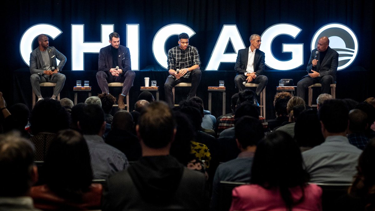 ObamaFoundation's tweet photo. Happy Birthday to our hometown—and home of the future Obama Presidential Center campus. We love you, #Chicago. https://t.co/TM6jWgM5YL
