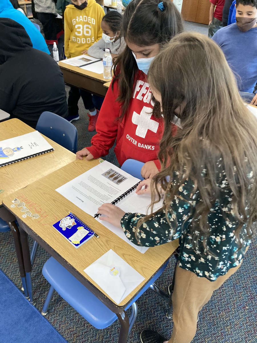 randolph4th's tweet photo. These @RandolphStars did such a great job presenting their Revolutionary War books! After weeks of research, composing and editing, their final products turned out great! @Ms_Elcan @n_prioletti @randolph_reads https://t.co/Y4SUhwfH1O