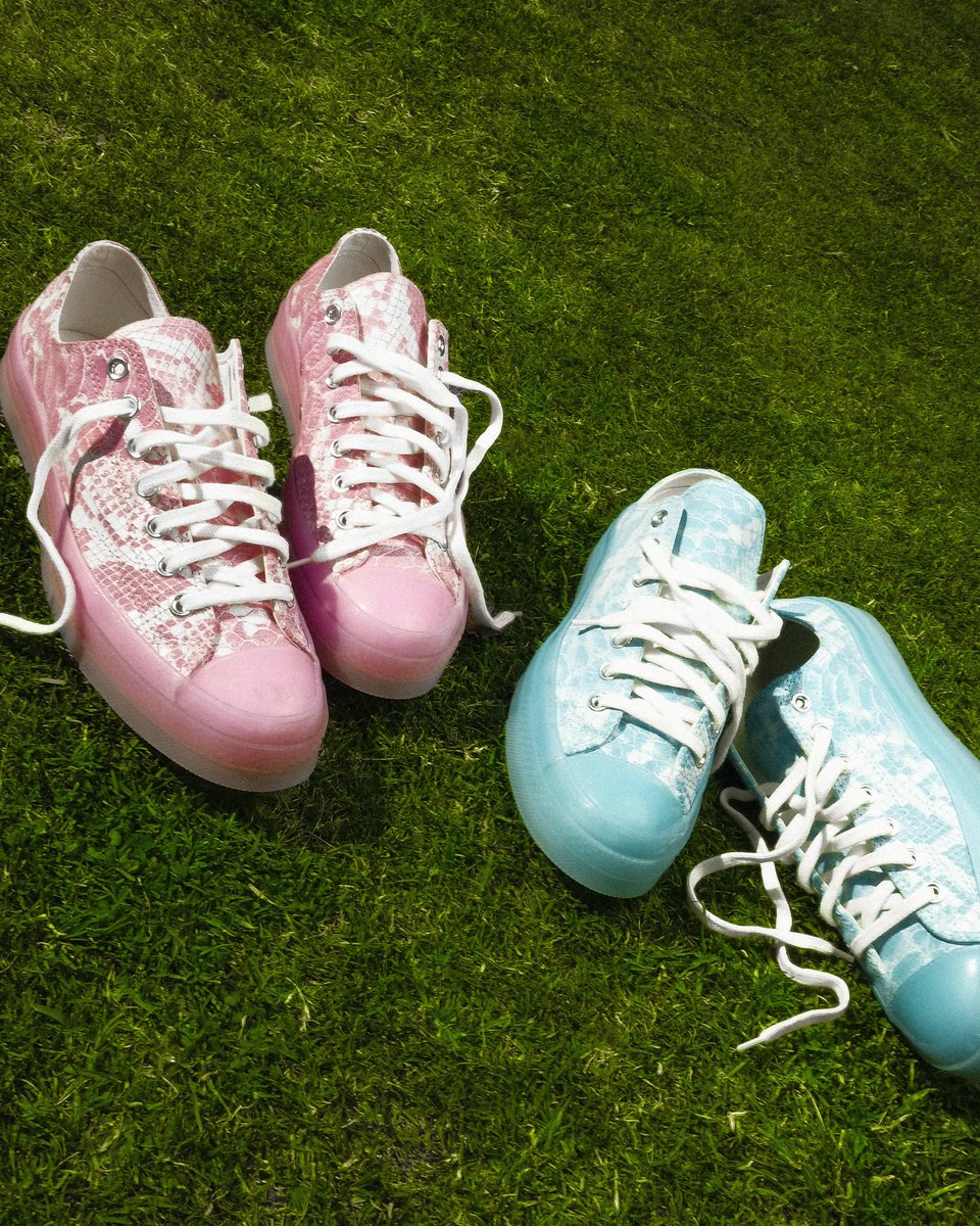 crusoeandsons's tweet photo. The Converse x GOLF Mens Chuck 70 OX Shoes in Blue Topaz and Pink Dogwood are now available online at https://t.co/FXLjGbkgD7 https://t.co/z9yON0Ly0K