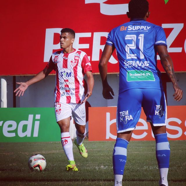 GauchoInforma's tweet photo. #SantaCruz anunciou 3 novos reforços para a temporada.
Roger Bastos - 31 anos - lateral esquerdo - último clube: #Guarany.
Jefferson Bernardo da Silva (Jefferson Silva) - 26 anos - volante - último clube: #Guarany.
Matheus Melo - 20 anos - meia - último clube: #APAFUT. https://t.co/QlOjVZ9VxG