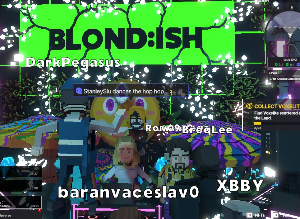 micmic1211's tweet photo. @TheSandboxGame @blond_ish I just participated in the daily #SandboxAlphaS2Contest for a chance to earn up to 1,000 $SAND! Day 2 - Dance with Blond:ish. Check out my screenshot below! 👇 #SandboxAlphaS2 

lets dance it https://t.co/DoPF28udaV