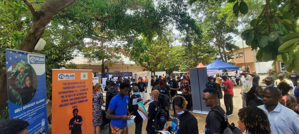 Plan_SLE's tweet photo. *The global initiative 'Generation Unlimited' launched in Sierra Leone in collaboration with #UnicefSl, #DSTI,  and other partners with a week National Youth Exhibition &amp; Bootcamp at Lakka, Freetown starting today 4th -12th March, 2022.*
#SierraLeone, #generationUnlimited https://t.co/SPL8nhldGA