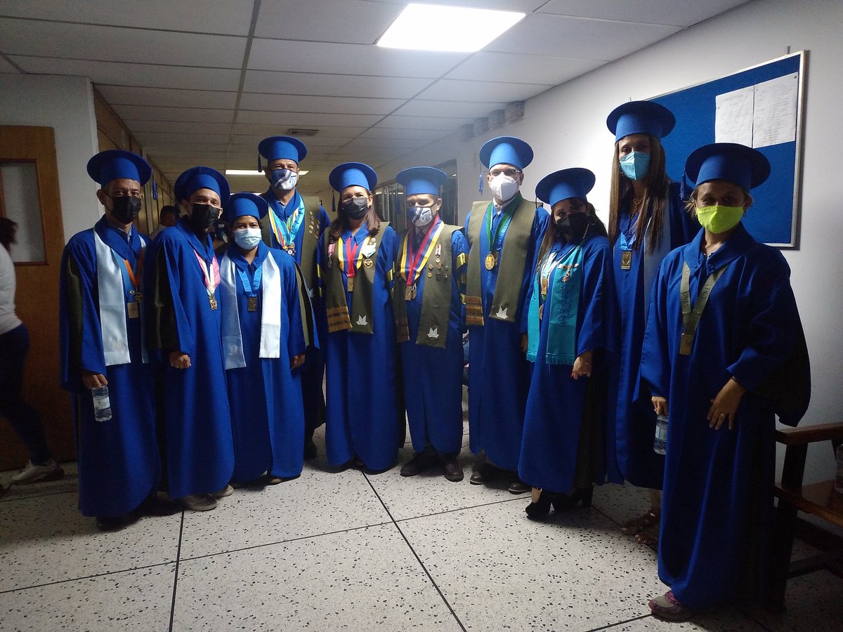 MedozaWullian's tweet photo. Hoy en la @uney_oficial otorgamos títulos a nuevos profesionales de la República. Somos @MPPEUVEN en marcha! @NicolasMaduro @TibisayLucena8 @arbolve @PrensaUney @AbgManuel @ABGCACAM @ccauney @cdeldeporteuney @PNFTurismo_uney @uney_cehotur @PNFIC_UNEY https://t.co/y1aIaNeOZY