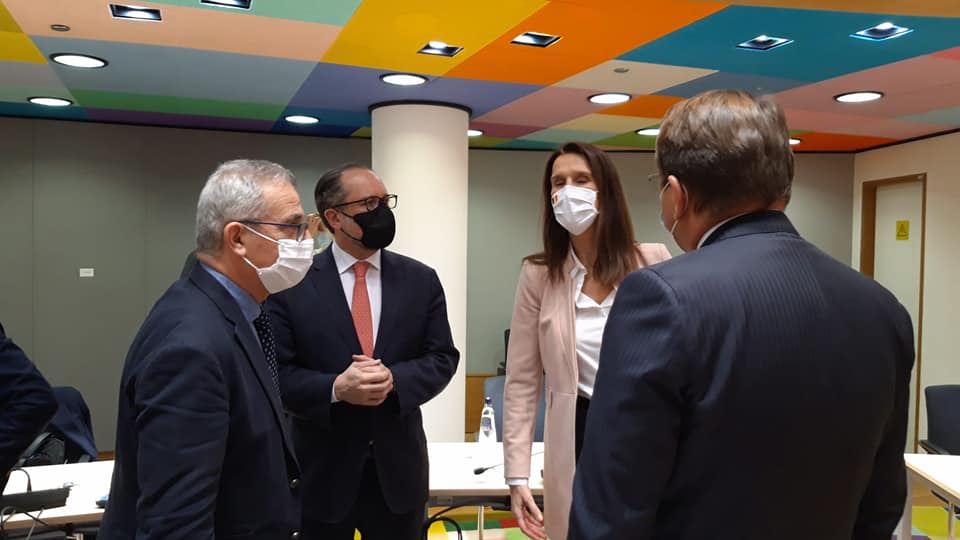 EvaristBartolo's tweet photo. Started the EU Foreign Affairs Ministers mtg on the war in #Ukraine &amp; how we can help the Ukrainian people from the ferocious attacks ordered by President Putin. So much tears, so much destruction, so much suffering of millions having to leave their homes. The fighting must stop. https://t.co/dNxSpbhgWT