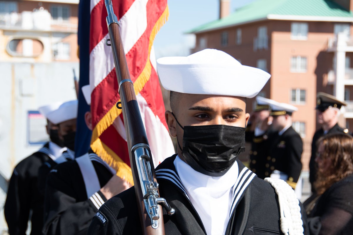 stennis74's tweet photo. Our Sailors and contractors stay busy here on the Stennis! Check out this weeks photos captured by our media team! #LookAhead #StayAhead https://t.co/VmKuLlGzt4