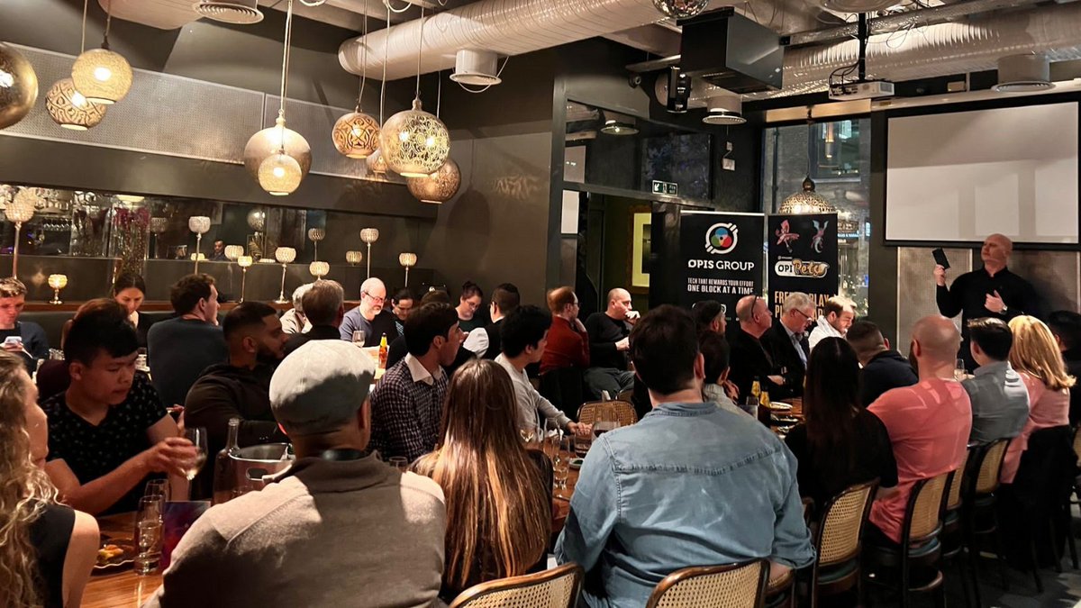 Opis Cloud tweet media