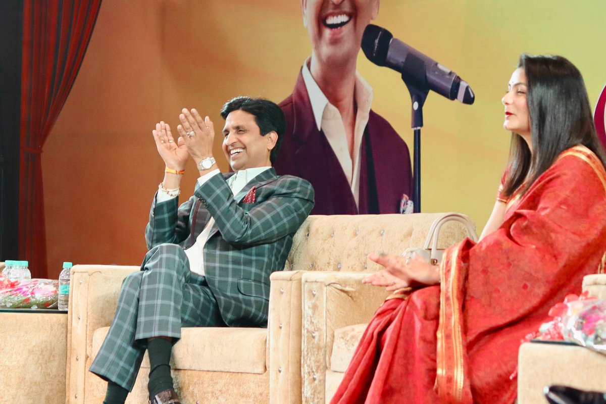 studio_sleek's tweet photo. @DrKumarVishwas  sir wearing Sleek Studio’s customised outfit for another event https://t.co/uM9eUCuAnA