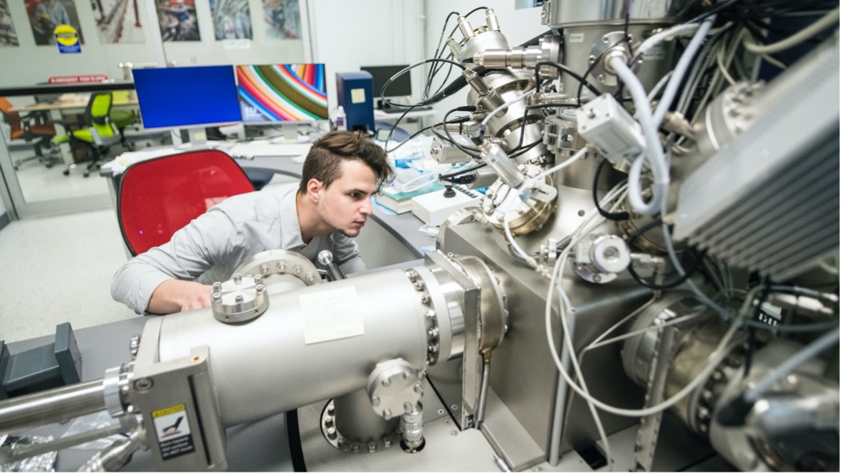 AirForceT3's tweet photo. New SQMS study uncovers impurities in a qubit:
“The collaborations formed within SQMS take advantage of specialized equipment and expertise in place at @Fermilab and institutions around the country.” #AFT3 #TechTransfer
READ: https://t.co/wMLNboxXeG https://t.co/1nq3KLhnKi