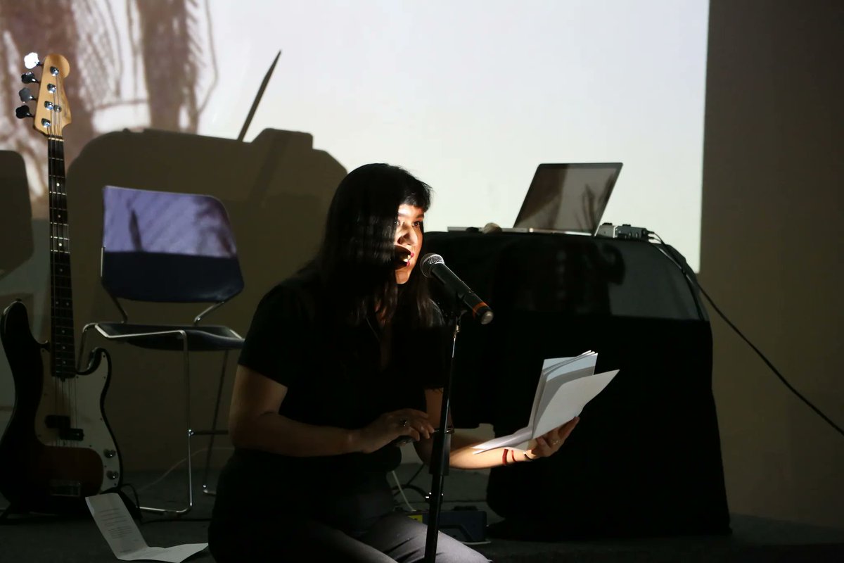 Este jueves, la poesía habitó de forma multisensorial la <a href="/bibliocentral/">Biblioteca Central Estatal GTO</a> gracias a las presentaciones performáticas del <a href="/enclavefestival/">ENCLAVE. Festival de Poesía Transdisciplinar</a>. Gracias a quienes compartieron la velada con nosotros.