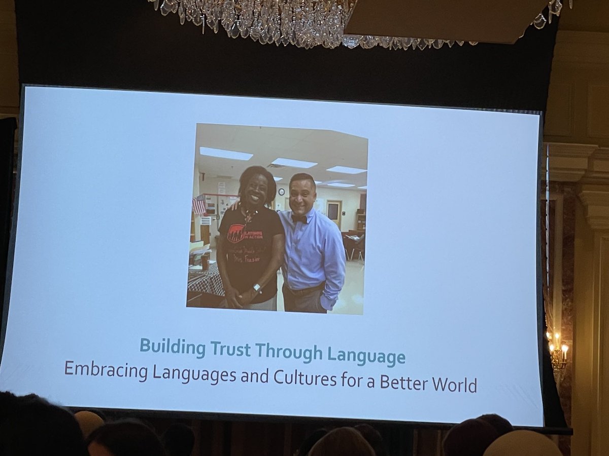 BettinaStaudt's tweet photo. ✨❤️👇🏼Languages matter! Our diverse students matter! All of our students deserve dual language immersion education to be prepared for their future. #leadingwithlanguages #UtahDLI2022 https://t.co/2FlytljmJE