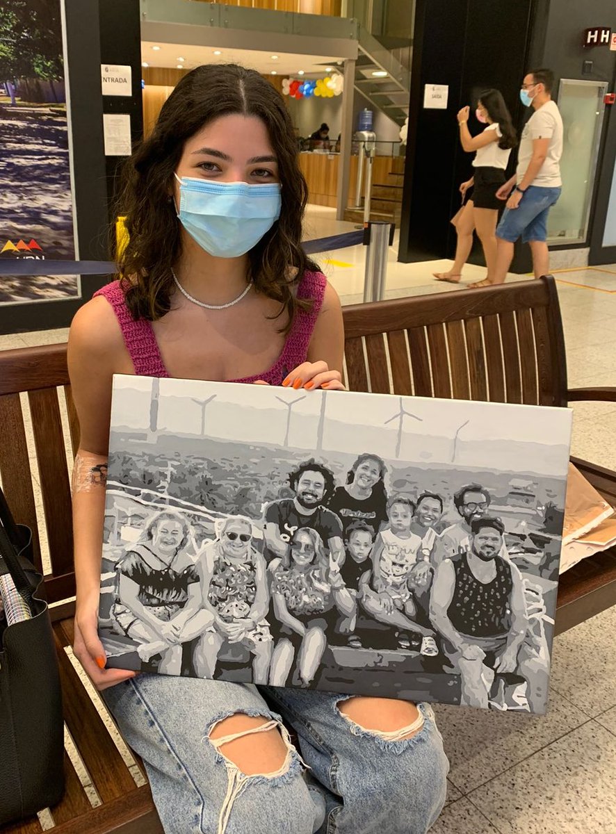laraneles's tweet image. A foto// O quadro que eu pintei da foto
Deu muito trabalho sério🤧