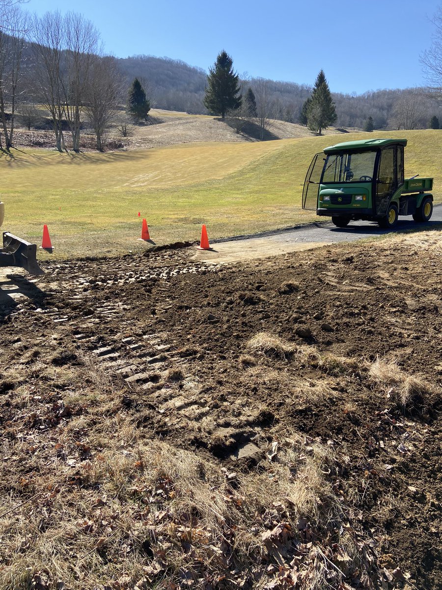 Luke__Baker22's tweet photo. Just finished repairing a sinkhole this morning that was caused by a busted drainage pipe along the cart path! https://t.co/QASELjvEyd