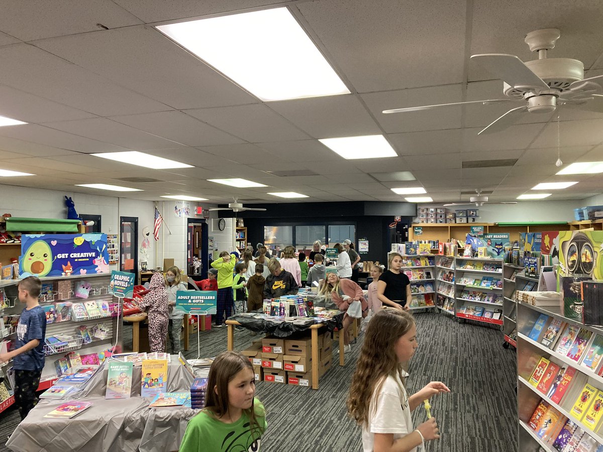 BTEPruemer's tweet photo. PJ Day AND the @Scholastic Book Fair in the same day?! Doesn’t get much better than this!!! #ReadWeek @BTE_PTA @BTEWolfPups https://t.co/gRPGpqVhnD