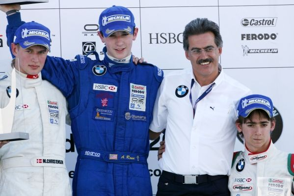 AutosportLab's tweet photo. #FormulaBMW появилась ещё в 1991 как самый младший чемпионат АДАК, в 1998 обрела своё название, была моноформулой (455кг,140л.с.) В 2000-х были серии в Азии/США/Европе плюс Кубок мира, с 2011 остался только Кубок, но всё закончилось в 2013, но 10 чемпионов попали в Ф1
#мартормулы https://t.co/2nBktZzMGG