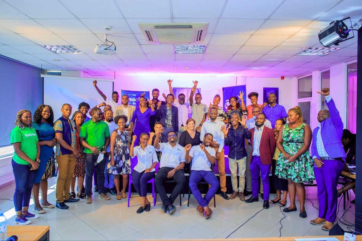 richardzulu's tweet photo. Closing a busy week with community. We hosted the @UNICEFUganda Innovation Fund Challenge pitch session and the @YeUganda Rise Summit focused on women x affordable financing and green businesses. Thanks to all the entrepreneurs, institutions and my team who made all this possible https://t.co/OPIkR35uvr
